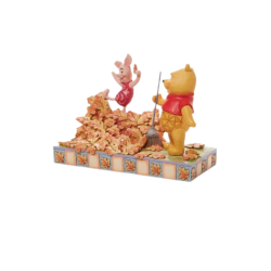 Figurine Winnie et porcinet en automne Disney traditions - 6008990