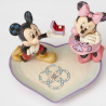 Figurine Mickey, Minnie et la bague de fiancailles Disney traditions