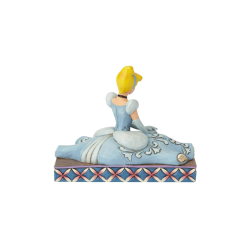 Figurine Cendrillon en pose Disney traditions